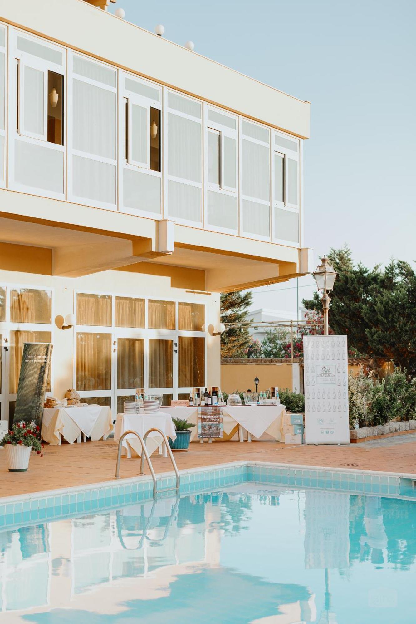 Malaspina Hotel & Resort Bosa Exteriér fotografie
