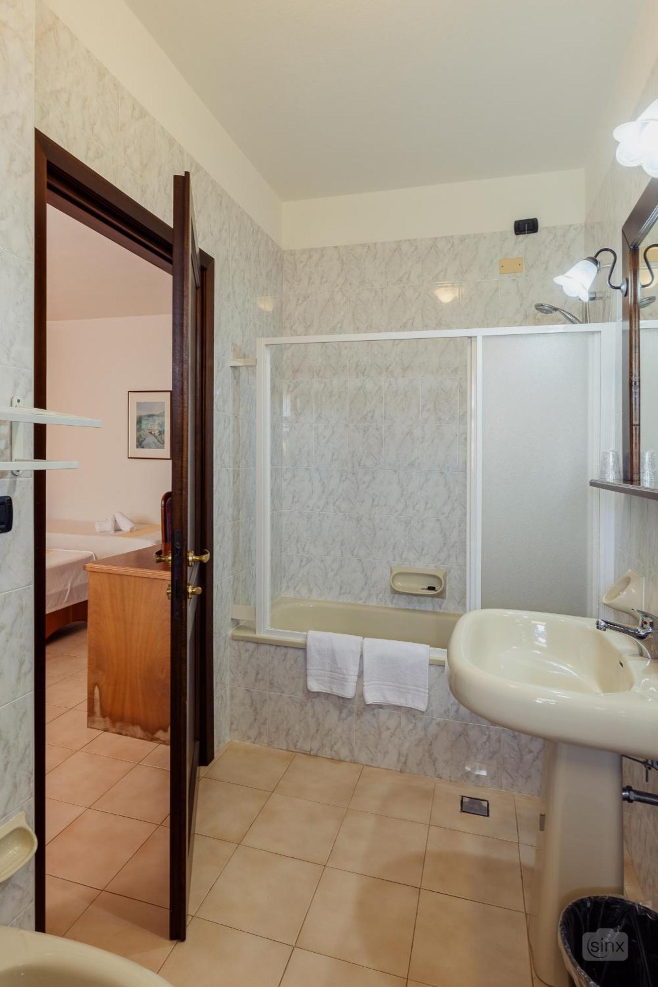 Malaspina Hotel & Resort Bosa Exteriér fotografie