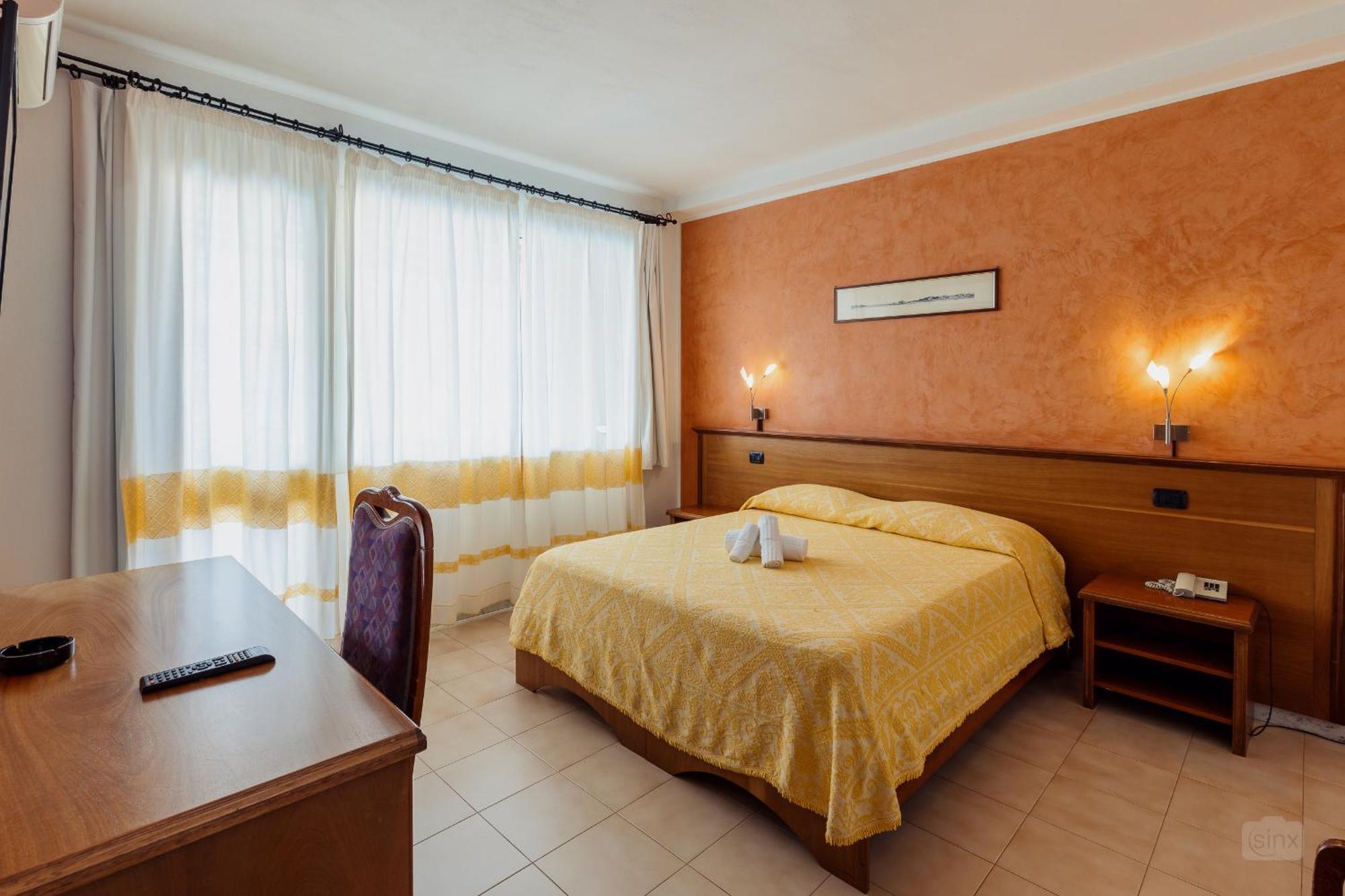 Malaspina Hotel & Resort Bosa Exteriér fotografie